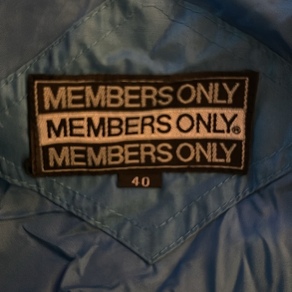 Vintage 80’s Blue Members Only Jacket.  Size 40 - Picture 2 of 3